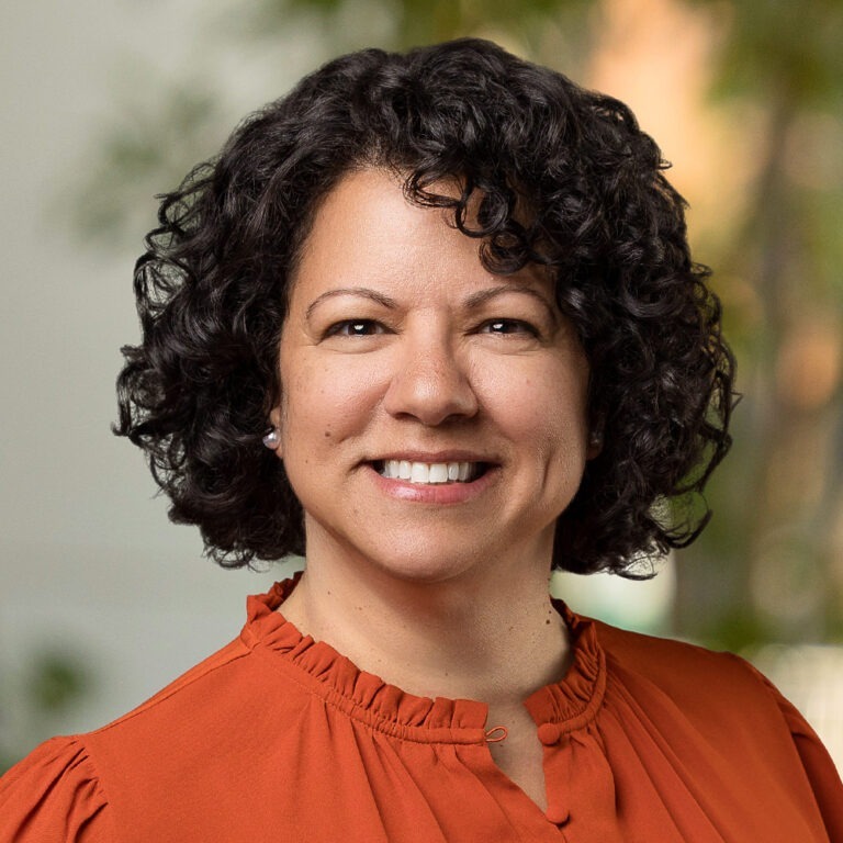 Lisa Turturro headshot