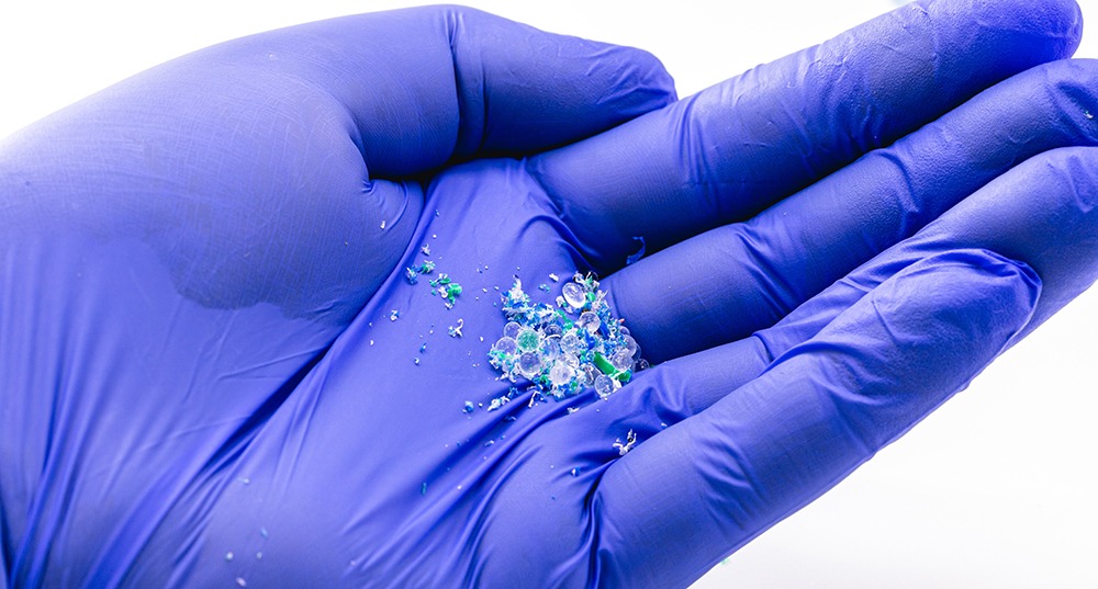 Microplastics on latex glove