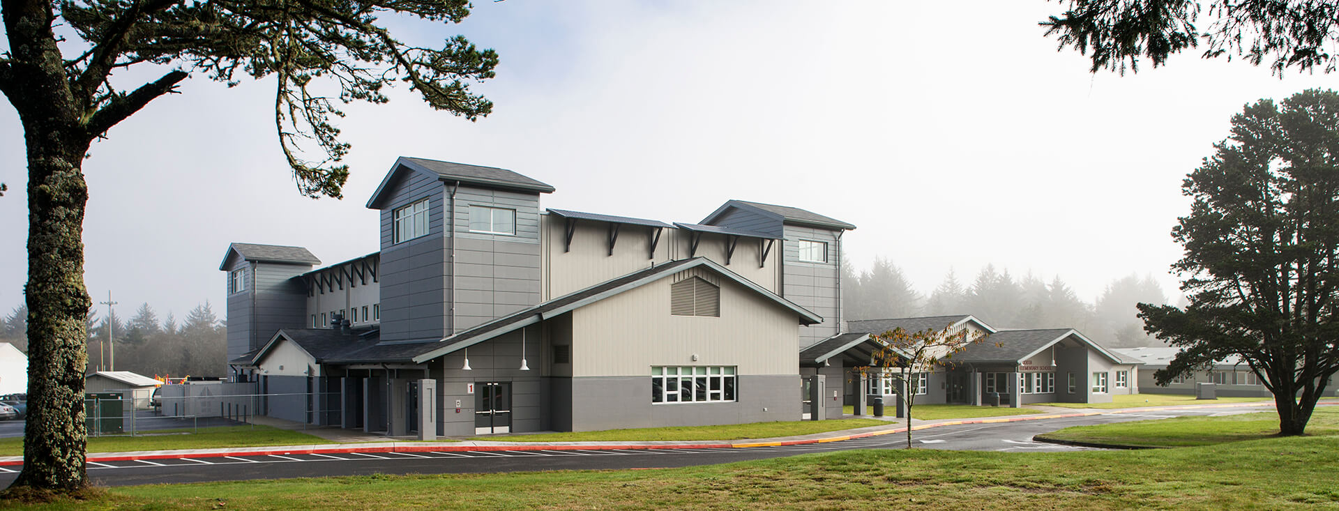 Image of Ocosta Elementary buildings.