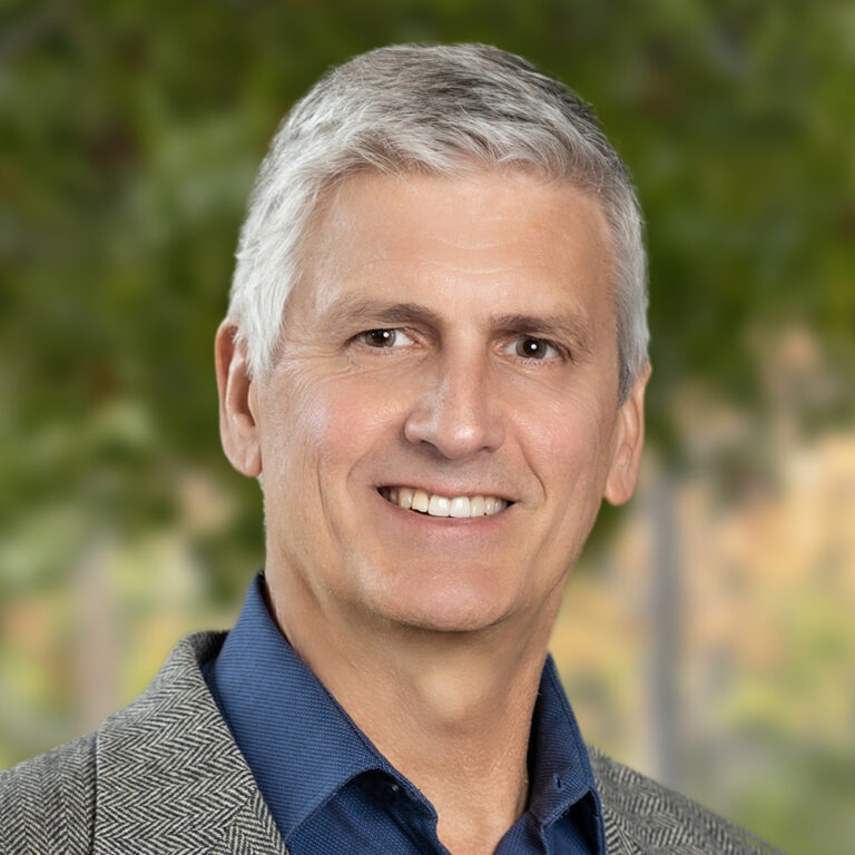 Dan Peluso headshot