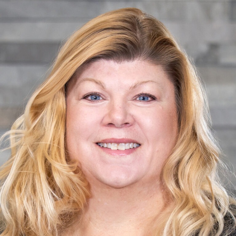 Elida Danaher headshot