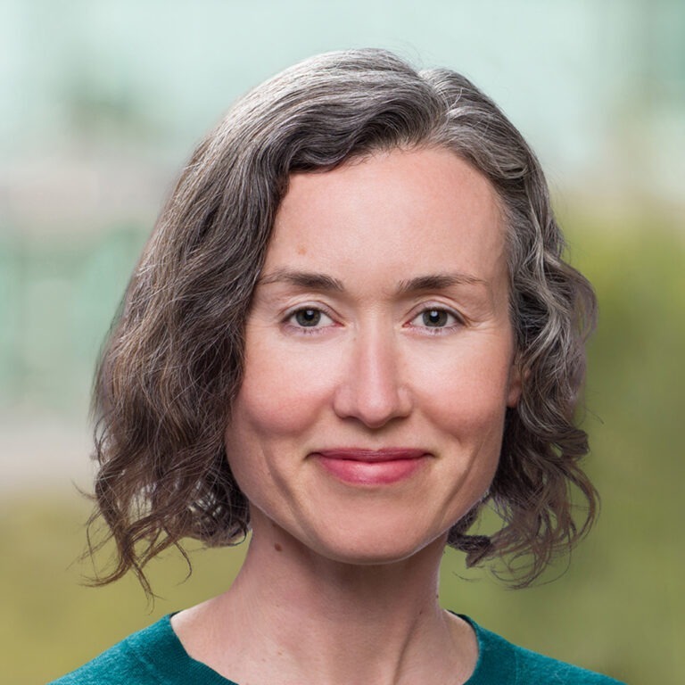 Ruth Arestides headshot