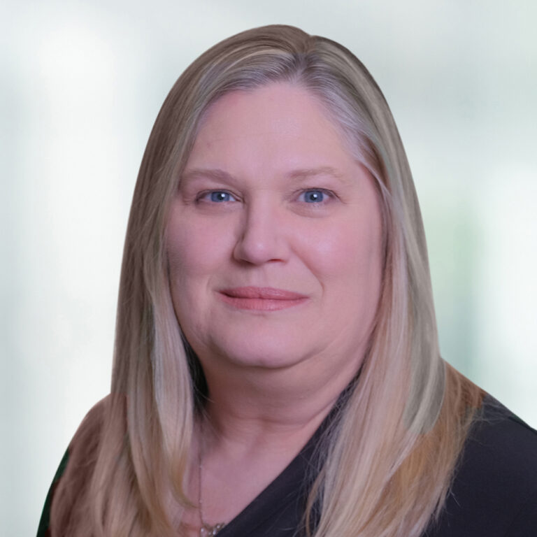 Lauren LaPort headshot